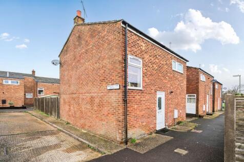 Basingstoke, RG22 - property photo
