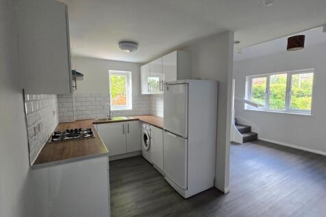 Petersham Close, Newport Pagnell, Milton Keynes, MK16 photo 5