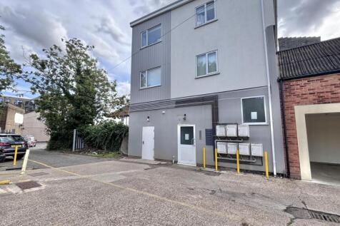 The Broadway, Wickford photo 2
