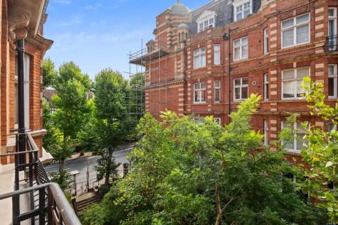 property in Maida Vale, 
Little Venice, W9