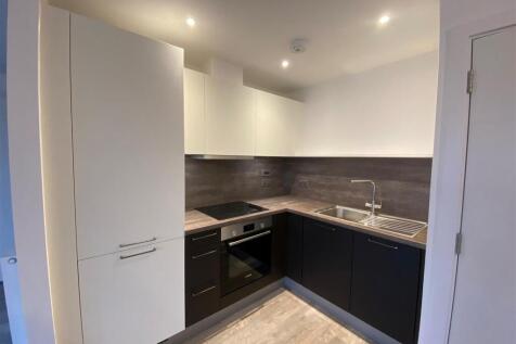 Victoria Point, Ashford, Kent, TN23 photo 3