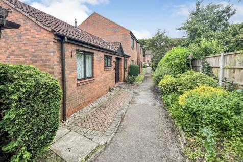 Front viw looking down the passage.jpg