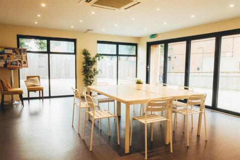 Tottenham Living Room Interior_Photo Credit JC Can