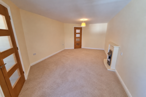 Somers Brook Court | Retirement Apartment | NEWPORT photo 3