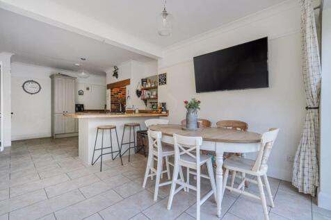 Open Plan Kitchen/ Dining/ Family Room