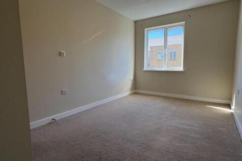 Bedroom 2.jpeg