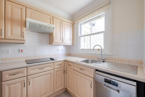 1353141-21-68c957...