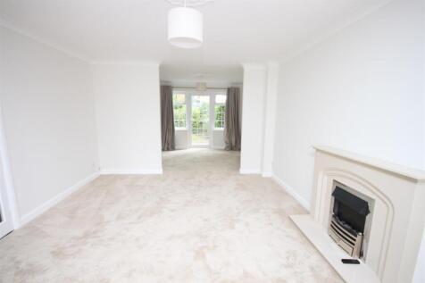 WISHFORD COURT, ASHTEAD, KT21 photo 4