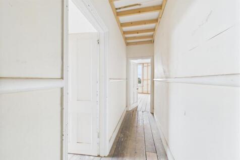 15 Eastover, Bridgwater, Somerset TA6 5AG | Freeho