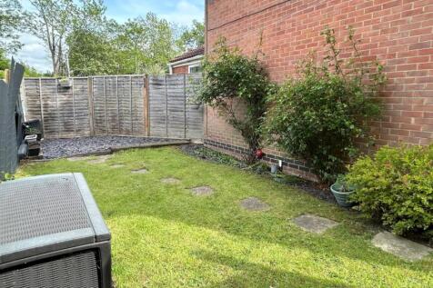 63 Hainault garden