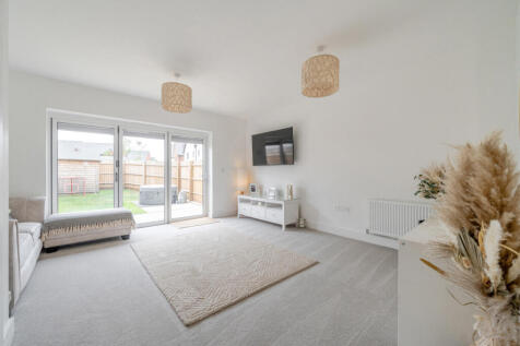 1316356-8-685d26c...