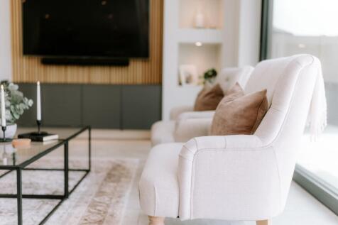 Kitchen sitting area