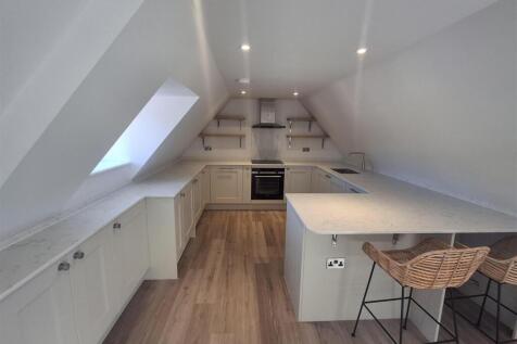 kitchen 2.jpg