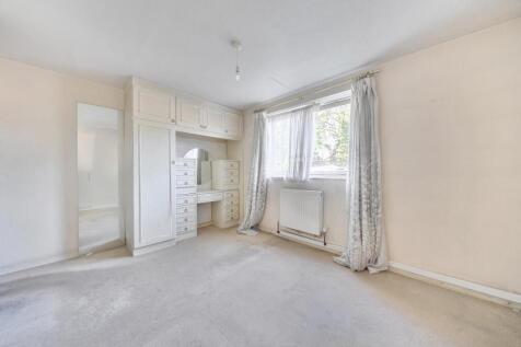Davidson Frost-Wellings, DFW, Hertford Court, Bedr