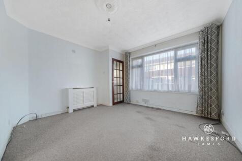 Gadby Road, Sittingbourne - Lounge