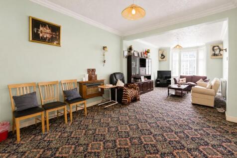 Marlborough Road, Stoke - Lounge
