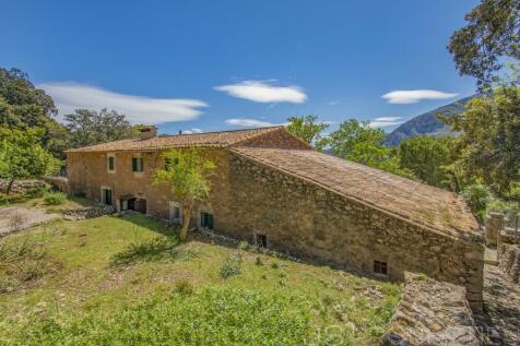 TRADITIONAL MALLORCAN POSSESSION WITH INCREDIBLE VIEWS