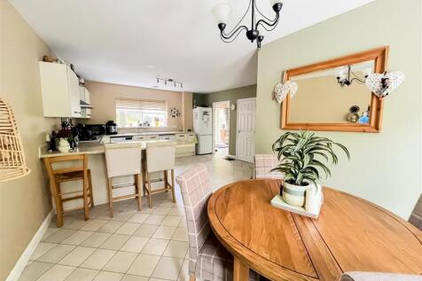 Kitchen/Family Room