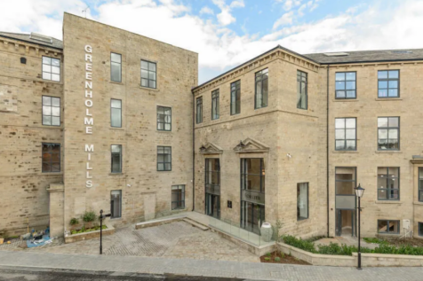 2-bed flat on IRON ROW, ILKLEY, LS29, £1,600/mo