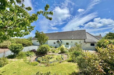 Redruth, TR16 - property photo
