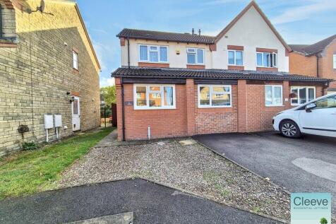 3 Bedroom Semi-Detached in GL52 7YQ