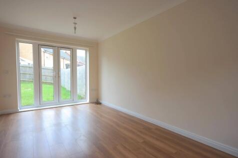 Kittiwake Court, Stowmarket, Suffolk, IP14 photo 3