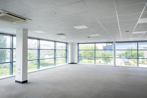 Commercial Property to rent Image 10