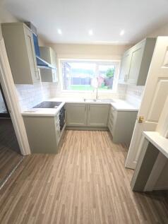 Alexander Crescent, Oakham, Rutland photo 3