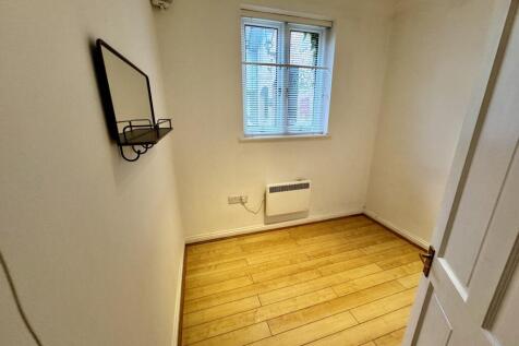 4 Roundhouse Court (21)