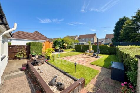AULDLEA ROAD, BEITH GARDEN PATIO