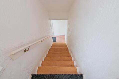 032-85 Wishaw Road Waterloo ML2 8EA.jpg