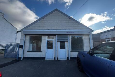 Photo 7. 5A/5B Front Elevation.