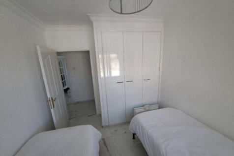 3rd bedroom upstairs