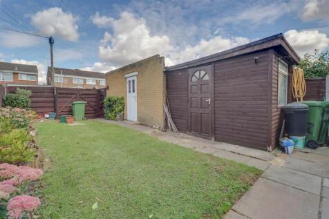 17 LARKSWOOD WALK-12.jpg