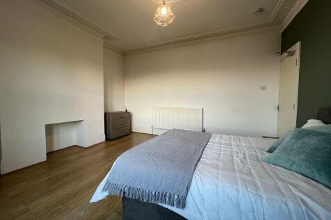 Large Double Room, Rectory Road, Saltwell, Gateshead photo 3