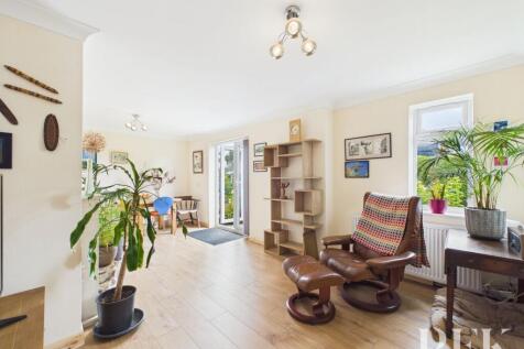 Dining / Living Room