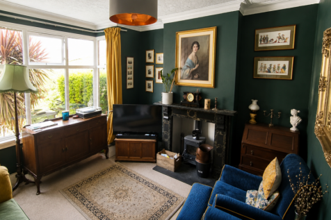3 Bedroom Terraced House TO LET - NOT available u
