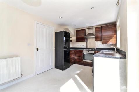 Castleton Drive, Warrington photo 3