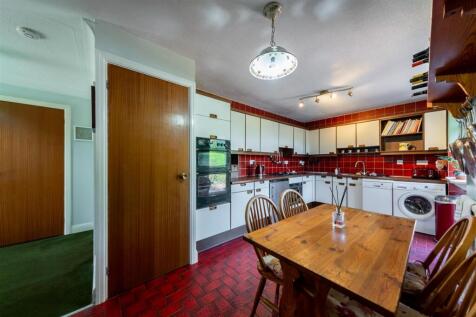 14 The Burrows-002.jpg