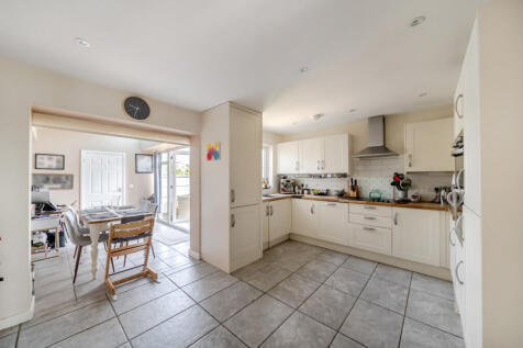 Kitchen Dining Famil