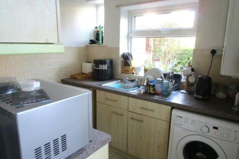 High Firs Road - Sholing photo 5