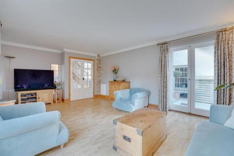 8 Isleham rd, Fordham--15.jpg