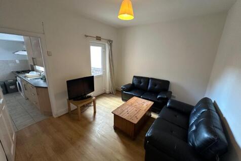 95 Shrubland Street, CV31 2AR photo 3