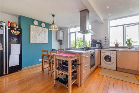 Kitchen4-.jpg