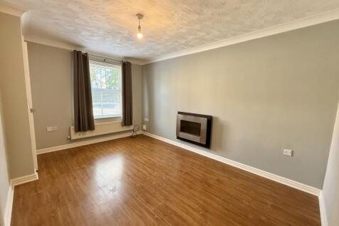 Horse Shoe Court, Balby, DN4 photo 5
