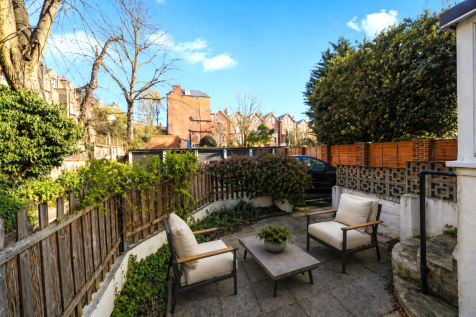 Private garden 