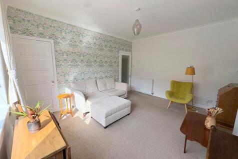Living room 10