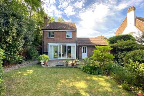 Petersfield, GU31 - property photo