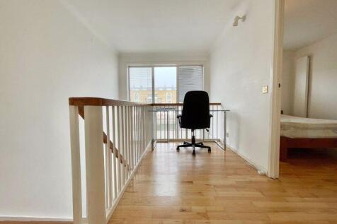 Princes Court, SE16 photo 5