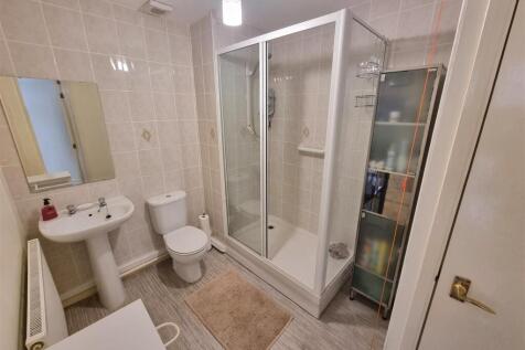 Shower room.jpg